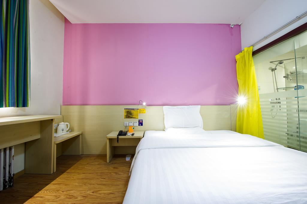 7Days Inn Foshan Qiandeng Lake Nangui Road Subway Station Экстерьер фото