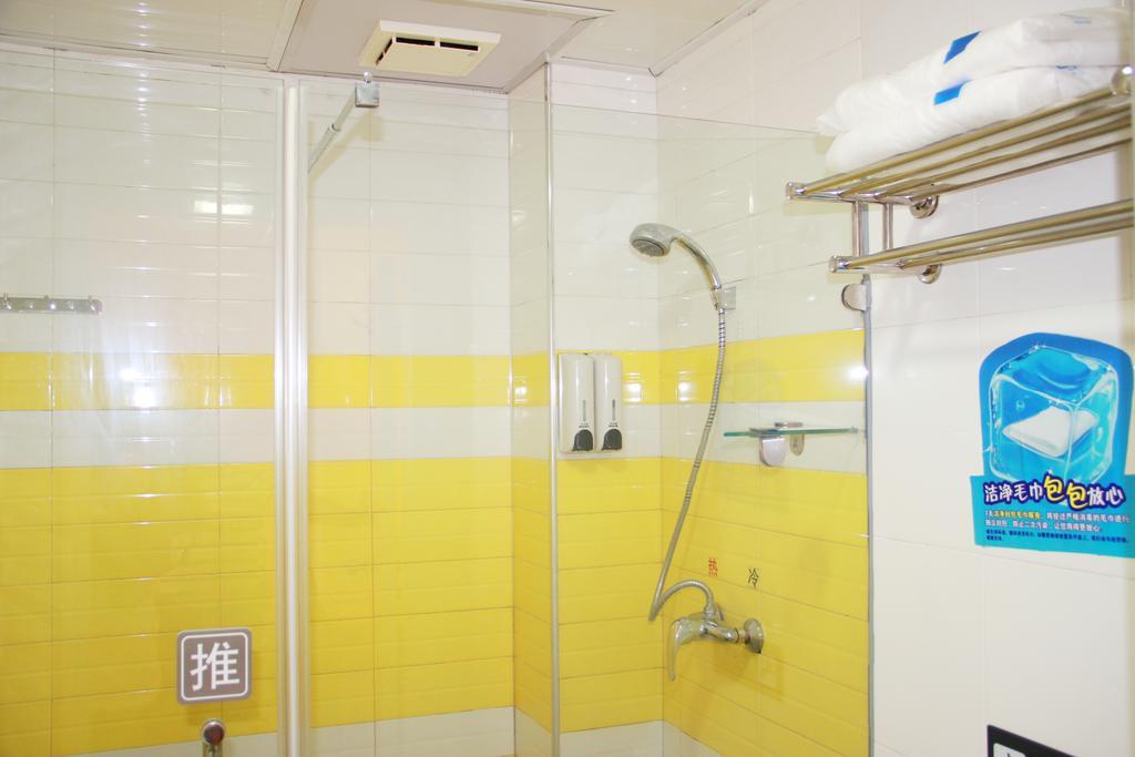 7Days Inn Foshan Qiandeng Lake Nangui Road Subway Station Экстерьер фото